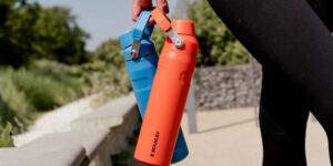 Lightweight water bottles